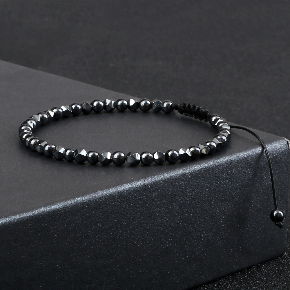 Minimalism Hematite Bracelet I – обзор и цена Coordinates Bracelet