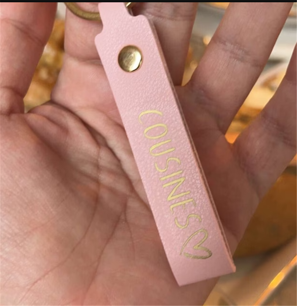 Personalized Leather Key Holde – обзор и цена Monogram Keychain Leather