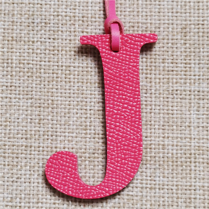 English Letter H I J K L M N A – обзор и цена Monogram Keychain Leather
