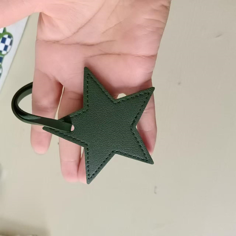 Free initials five pointed sta – обзор и цена Monogram Keychain Leather