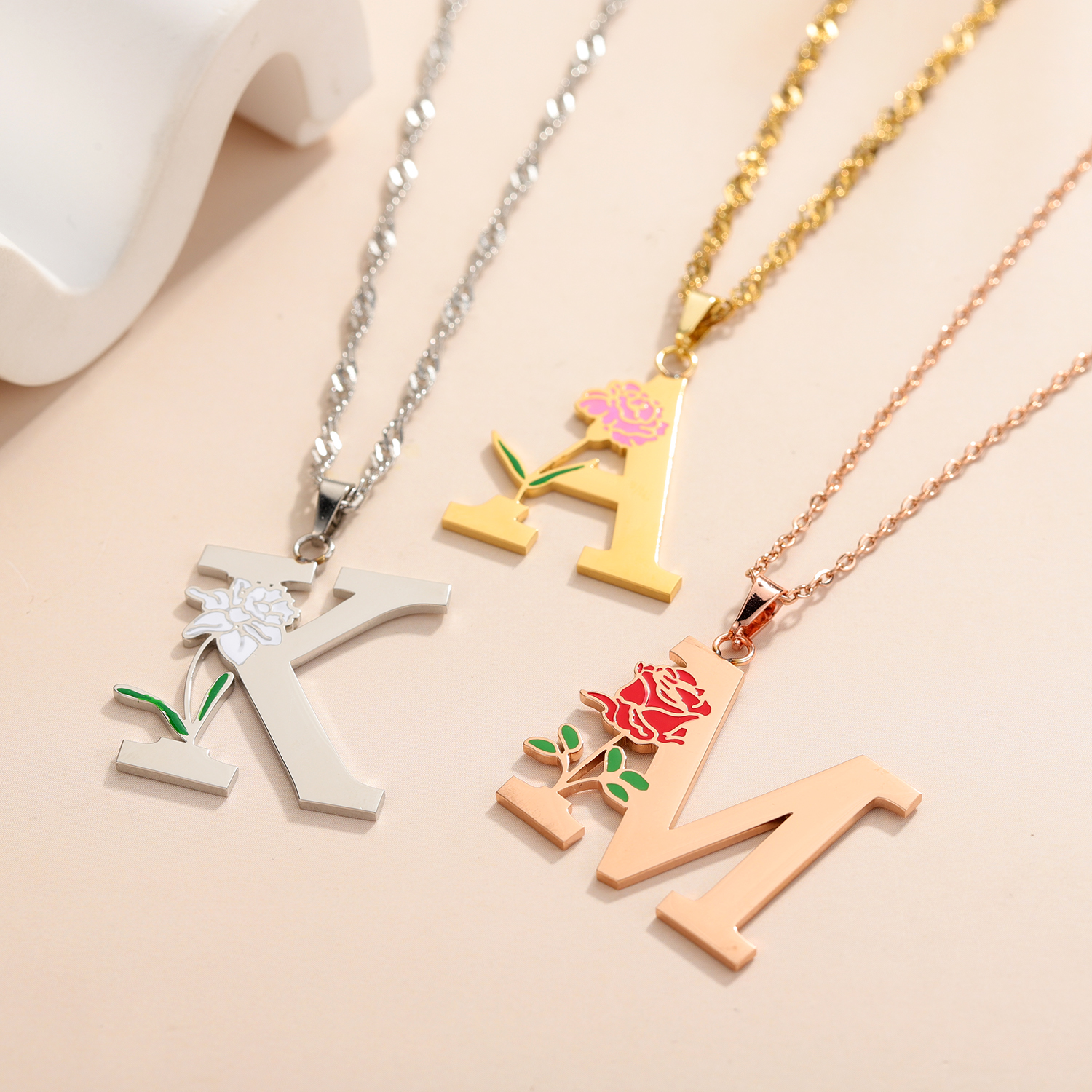 Custom Flower Initial Letter P – обзор и цена Birth Flower Necklace